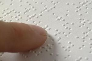 312px Braille closeup