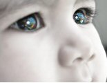 O teste do olhinho deve ser feito em todos os recém-nascidos